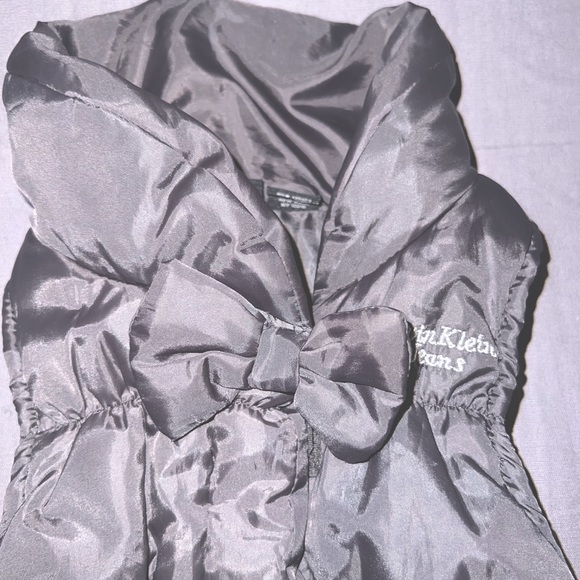 Calvin Klein Jeans toddler puffer vest - Picture 2 of 3